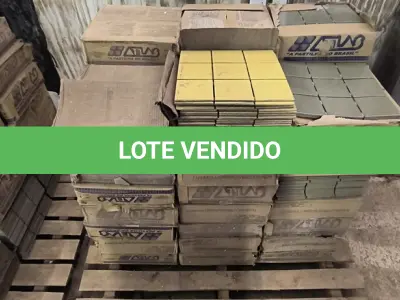 LOTE 131 - 01 LOTE COM APROXIMADAMENTE 40 CAIXAS DE PASTILHA NA COR VERDE (NO ESTADO)