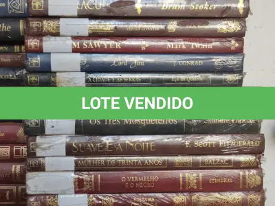 LOTE 632 - COLEÇÃO OBRAS PRIMAS EDITORA NOVA CULTURAL COM 48 VOLUMES A MAIORIA NA EMBALAGEM AINDA, MAIS LIVROS OS PENSADORES (NO ESTADO)