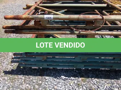 LOTE 141 - 01 LOTE COM GRADES DE FERRO NA COR VERDE (NO ESTADO)