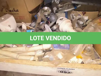 LOTE 092 - 01 LOTE COM MATERIAIS HIDRÁULICOS, CIFRÃO PARA PIA, ADAPTADOR PARA MÁQUINA DE LAVAR E DUCHAS (NO ESTADO)