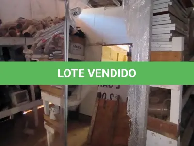 LOTE 168 - 03 ESPELHOS DIVERSOS TAMANHOS (NO ESTADO)