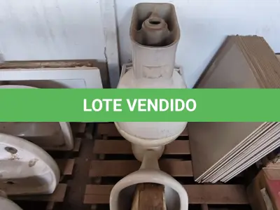 LOTE 212 - 02 VASOS SANITÁRIOS E 01 MICTÓRIO (NO ESTADO)
