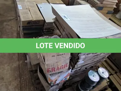 LOTE 187 - 01 LOTE COM PISOS DIVERSOS TAMANHOS E CORES (NO ESTADO)