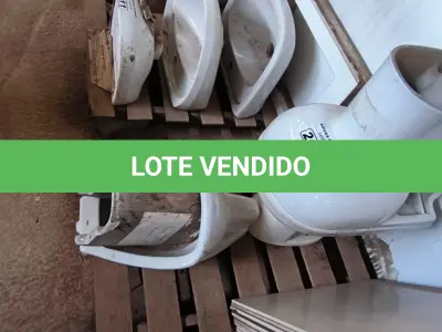 LOTE 212 - 02 VASOS SANITÁRIOS E 01 MICTÓRIO (NO ESTADO)