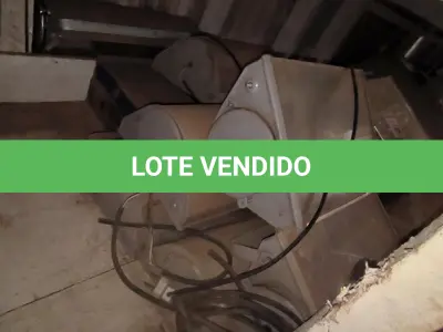 LOTE 104 - 01 LOTE COM REFLETORES (NO ESTADO)