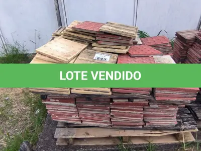 LOTE 243 - 01 LOTE DE PISO NICKA (NO ESTADO)