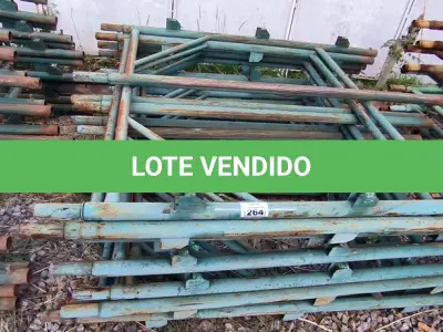 LOTE 264 - 01 LOTE COM GRADES EM FERRO NA COR VERDE (NO ESTADO)