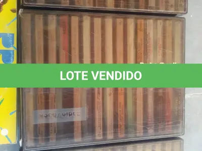LOTE 653 - LOTE COM 12 LPS E FITAS K7 (NO ESTADO)