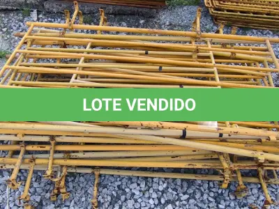 LOTE 248 - 01 LOTE COM GRADES EM FERRO NA COR AMARELA (NO ESTADO)