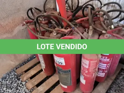 LOTE 199 - 01 LOTE COM EXTINTORES DE INCÊNDIO DIVERSOS (NO ESTADO)