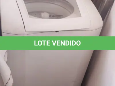 LOTE 670 - MÁQUINA DE LAVAR LIGA MAS NÃO JOGA A ÁGUA FORA (NO ESTADO)