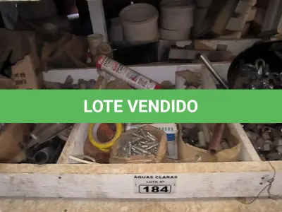 LOTE 184 - 01 LOTE COM ANILHAS DE AÇO, PORCA E PARAFUSOS (NO ESTADO)
