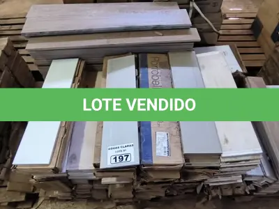 LOTE 197 - 01 LOTE COM RODAPÉS DIVERSOS (NO ESTADO)