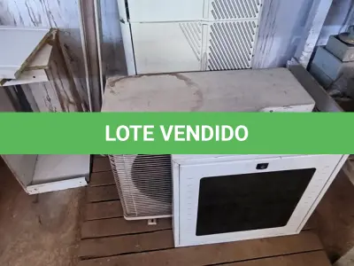LOTE 215 - 01 AR-CONDICIONADO SEM MARCA APARENTE (NO ESTADO)