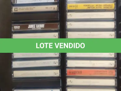 LOTE 653 - LOTE COM 12 LPS E FITAS K7 (NO ESTADO)