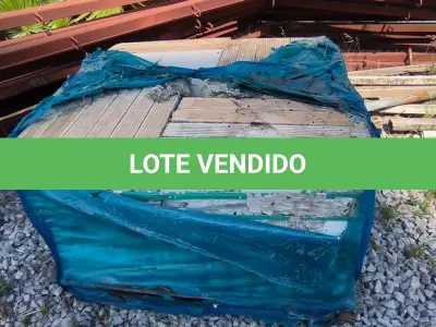 LOTE 308 - 01 LOTE COM REVESTIMENTO 30CM X 60CM GLACIER WHITER (NO ESTADO)