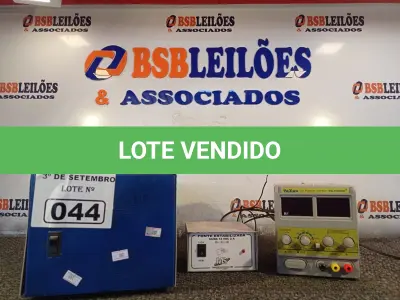 LOTE 044 - 01 ESTABILIZADOR E 02 FONTES MARCAS E MODELOS DIVERSOS. (NO ESTADO) ATENÇÃO! FAZER A VISITAÇÃO ANTES DE ARREMATAR, NÃO SABEMOS SE FUNCIONA. LEILÃO NÃO TEM GARANTIA E NEM DEVOLUÇÃO, SUJEITO A POSSÍVEIS AVARIAS VISÍVEIS/OCULTAS E/OU AUSÊNCIA DE COMPONENTES.