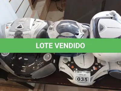 LOTE 035 - 10 APARELHOS DE SOM MARCAS E MODELOS DIVERSOS COM AVARIAS. (NO ESTADO) ATENÇÃO! FAZER A VISITAÇÃO ANTES DE ARREMATAR, NÃO SABEMOS SE FUNCIONA. LEILÃO NÃO TEM GARANTIA E NEM DEVOLUÇÃO, SUJEITO A POSSÍVEIS AVARIAS VISÍVEIS/OCULTAS E/OU AUSÊNCIA DE COMPONENTES.