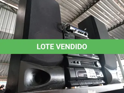 LOTE 038 - 01 APARELHO DE SOM 3X1 E 01 AMPLIFICADOR. (NO ESTADO) ATENÇÃO! FAZER A VISITAÇÃO ANTES DE ARREMATAR, NÃO SABEMOS SE FUNCIONA. LEILÃO NÃO TEM GARANTIA E NEM DEVOLUÇÃO, SUJEITO A POSSÍVEIS AVARIAS VISÍVEIS/OCULTAS E/OU AUSÊNCIA DE COMPONENTES.