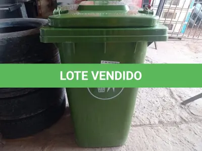 LOTE 186 - 01 CONTAINER HDPE EN840 240LITROS. (NO ESTADO) ATENÇÃO! FAZER A VISITAÇÃO ANTES DE ARREMATAR, NÃO SABEMOS SE FUNCIONA. LEILÃO NÃO TEM GARANTIA E NEM DEVOLUÇÃO, SUJEITO A POSSÍVEIS AVARIAS VISÍVEIS/OCULTAS E/OU AUSÊNCIA DE COMPONENTES.