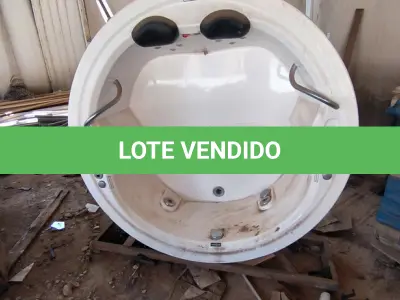 LOTE 372 - 01 BANHEIRA HIDROMASSAGEM ÁGUA NATIVA (NO ESTADO)