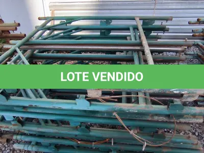 LOTE 280 - 01 LOTE COM GRADES EM FERRO NA COR VERDE (NO ESTADO)