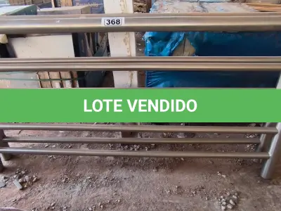 LOTE 368 - 02 CORRIMÃOS EM INOX (NO ESTADO)