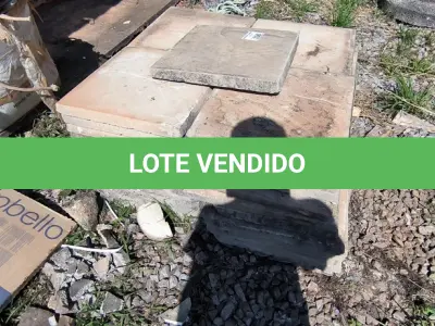 LOTE 336 - 01 LOTE COM PISOS EM CONCRETO QUADRADO (NO ESTADO)