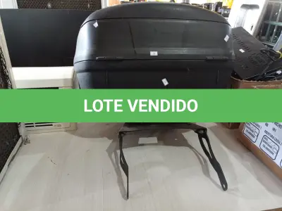 LOTE 114 - 01 BAU+SUPORTE DA MOTO TIGER800. (NO ESTADO) ATENÇÃO! FAZER A VISITAÇÃO ANTES DE ARREMATAR, NÃO SABEMOS SE FUNCIONA. LEILÃO NÃO TEM GARANTIA E NEM DEVOLUÇÃO, SUJEITO A POSSÍVEIS AVARIAS VISÍVEIS/OCULTAS E/OU AUSÊNCIA DE COMPONENTES.