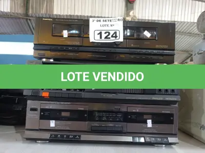 LOTE 124 - 03 APARELHOS STÉREO CASSETE DECK MARCAS E MODELOS DIVERSOS. (NO ESTADO) ATENÇÃO! FAZER A VISITAÇÃO ANTES DE ARREMATAR, NÃO SABEMOS SE FUNCIONA. LEILÃO NÃO TEM GARANTIA E NEM DEVOLUÇÃO, SUJEITO A POSSÍVEIS AVARIAS VISÍVEIS/OCULTAS E/OU AUSÊNCIA DE COMPONENTES.
