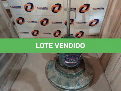 LOTE 127 - 01 ENCERADEIRA INDUSTRIAL MARCA CLEANER. (NO ESTADO) ATENÇÃO! FAZER A VISITAÇÃO ANTES DE ARREMATAR, NÃO SABEMOS SE FUNCIONA. LEILÃO NÃO TEM GARANTIA E NEM DEVOLUÇÃO, SUJEITO A POSSÍVEIS AVARIAS VISÍVEIS/OCULTAS E/OU AUSÊNCIA DE COMPONENTES.