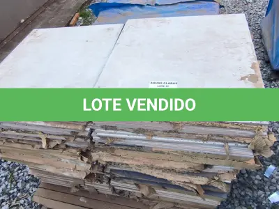 LOTE 303 - 01 LOTE COM PISOS 60CM X 60CM DIVERSOS (NO ESTADO)