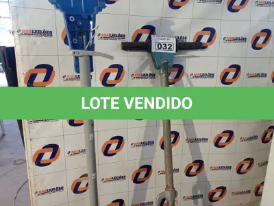 LOTE 032 - 02 ENCERADEIRAS INDUSTRIAIS MARCAS E MODELOS DIVERSOS COM AVARIAS. (NO ESTADO) ATENÇÃO! FAZER A VISITAÇÃO ANTES DE ARREMATAR, NÃO SABEMOS SE FUNCIONA. LEILÃO NÃO TEM GARANTIA E NEM DEVOLUÇÃO, SUJEITO A POSSÍVEIS AVARIAS VISÍVEIS/OCULTAS E/OU AUSÊNCIA DE COMPONENTES.
