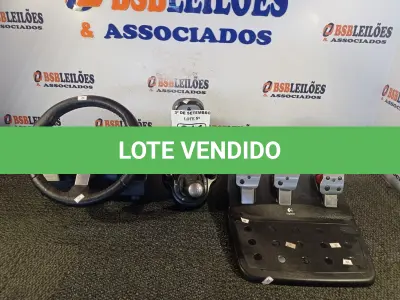 LOTE 011 - 01 VOLANTE, 01 CAMBIO E PEDAIS PARA GAMER DE CORRIDAS. (NO ESTADO) ATENÇÃO! FAZER A VISITAÇÃO ANTES DE ARREMATAR, NÃO SABEMOS SE FUNCIONA. LEILÃO NÃO TEM GARANTIA E NEM DEVOLUÇÃO, SUJEITO A POSSÍVEIS AVARIAS VISÍVEIS/OCULTAS E/OU AUSÊNCIA DE COMPONENTES.