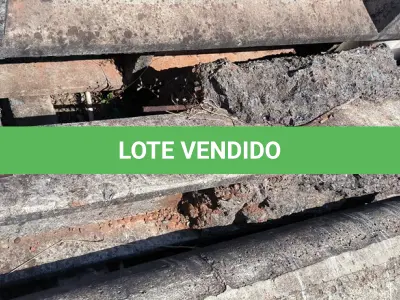 LOTE 289 - 01 POSTE QUADRADO EM CONCRETO (NO ESTADO)