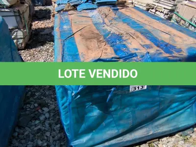 LOTE 313 - 01 LOTE COM REVESTIMENTO 30CM X 60CM CETIM BIANCO (NO ESTADO)