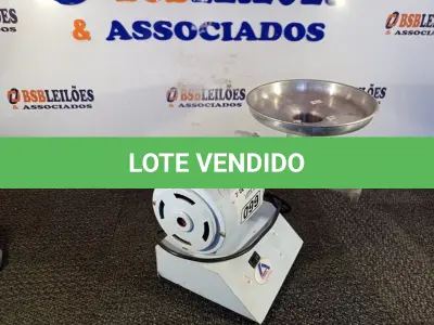 LOTE 099 - 01 MOEDOR DE CARNE MARCA ARBEL. (NO ESTADO) ATENÇÃO! FAZER A VISITAÇÃO ANTES DE ARREMATAR, NÃO SABEMOS SE FUNCIONA. LEILÃO NÃO TEM GARANTIA E NEM DEVOLUÇÃO, SUJEITO A POSSÍVEIS AVARIAS VISÍVEIS/OCULTAS E/OU AUSÊNCIA DE COMPONENTES.