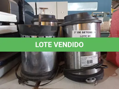 LOTE 136 - 05 BASES DE LIQUIDIFICADOR INDUSTRIAL MARCAS E MODELOS DIVERSOS. (NO ESTADO) ATENÇÃO! FAZER A VISITAÇÃO ANTES DE ARREMATAR, NÃO SABEMOS SE FUNCIONA. LEILÃO NÃO TEM GARANTIA E NEM DEVOLUÇÃO, SUJEITO A POSSÍVEIS AVARIAS VISÍVEIS/OCULTAS E/OU AUSÊNCIA DE COMPONENTES.