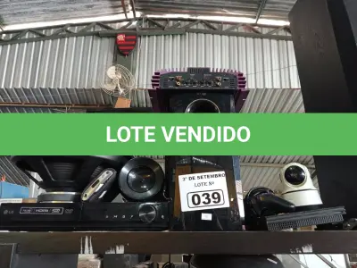 LOTE 039 - 01 PS2, 01 CÂMERA IP, 01 PIRÂMIDE, 01 DVD HOME THEATER E 01 ALTO-FALANTE. (NO ESTADO) ATENÇÃO! FAZER A VISITAÇÃO ANTES DE ARREMATAR, NÃO SABEMOS SE FUNCIONA. LEILÃO NÃO TEM GARANTIA E NEM DEVOLUÇÃO, SUJEITO A POSSÍVEIS AVARIAS VISÍVEIS/OCULTAS E/OU AUSÊNCIA DE COMPONENTES.
