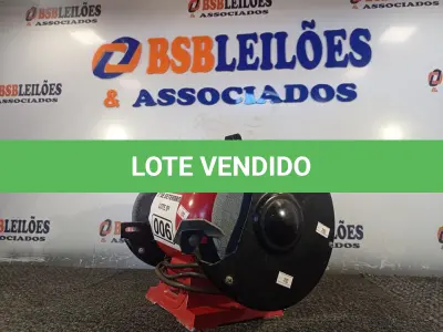 LOTE 006 - 01 ESMERIL MARCA SCHULZ 300W 220V. (NO ESTADO) ATENÇÃO! FAZER A VISITAÇÃO ANTES DE ARREMATAR, NÃO SABEMOS SE FUNCIONA. LEILÃO NÃO TEM GARANTIA E NEM DEVOLUÇÃO, SUJEITO A POSSÍVEIS AVARIAS VISÍVEIS/OCULTAS E/OU AUSÊNCIA DE COMPONENTES.