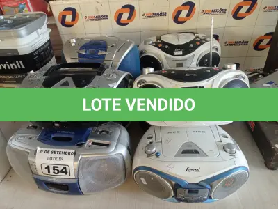 LOTE 154 - 10 APARELHOS DE SOM MARCAS E MODELOS DIVERSOS COM AVARIAS. (NO ESTADO) ATENÇÃO! FAZER A VISITAÇÃO ANTES DE ARREMATAR, NÃO SABEMOS SE FUNCIONA. LEILÃO NÃO TEM GARANTIA E NEM DEVOLUÇÃO, SUJEITO A POSSÍVEIS AVARIAS VISÍVEIS/OCULTAS E/OU AUSÊNCIA DE COMPONENTES.