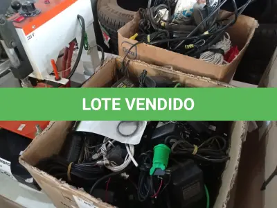 LOTE 063 - 01 LOTE COM VÁRIAS FONTES E CABOS DIVERSOS. (NO ESTADO) ATENÇÃO! FAZER A VISITAÇÃO ANTES DE ARREMATAR, NÃO SABEMOS SE FUNCIONA. LEILÃO NÃO TEM GARANTIA E NEM DEVOLUÇÃO, SUJEITO A POSSÍVEIS AVARIAS VISÍVEIS/OCULTAS E/OU AUSÊNCIA DE COMPONENTES.