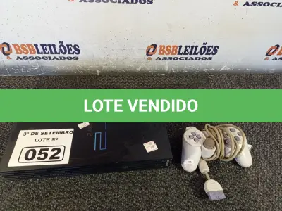 LOTE 052 - 01 PS2 FAT. (NO ESTADO) ATENÇÃO! FAZER A VISITAÇÃO ANTES DE ARREMATAR, NÃO SABEMOS SE FUNCIONA. LEILÃO NÃO TEM GARANTIA E NEM DEVOLUÇÃO, SUJEITO A POSSÍVEIS AVARIAS VISÍVEIS/OCULTAS E/OU AUSÊNCIA DE COMPONENTES.