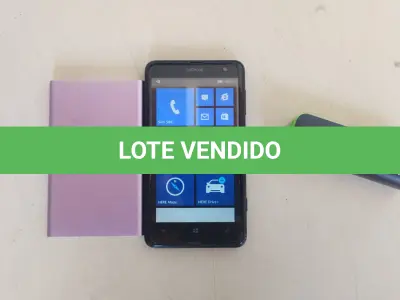 LOTE 697 - LOTE COM UM CELULAR NOKIA FUNCIONANDO PERFEITAMENTE E DÓI POWER BANK. (NO ESTADO) 