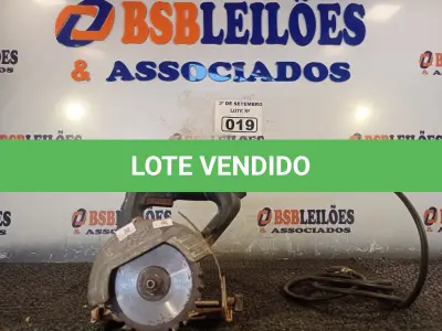 LOTE 019 - 01 SERRA CIRCULAR BOSCH 1500W 220V. (NO ESTADO) ATENÇÃO! FAZER A VISITAÇÃO ANTES DE ARREMATAR, NÃO SABEMOS SE FUNCIONA. LEILÃO NÃO TEM GARANTIA E NEM DEVOLUÇÃO, SUJEITO A POSSÍVEIS AVARIAS VISÍVEIS/OCULTAS E/OU AUSÊNCIA DE COMPONENTES.