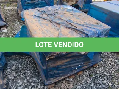 LOTE 295 - 01 LOTE COM REVESTIMENTO 30CM X 60CM CETIM BIANCO (NO ESTADO)