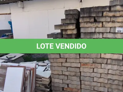 LOTE 309 - 01 LOTE COM BLOQUETES PARA PISO (NO ESTADO)