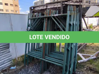 LOTE 283 - 01 LOTE COM GRADES EM FERRO NA COR VERDE (NO ESTADO)