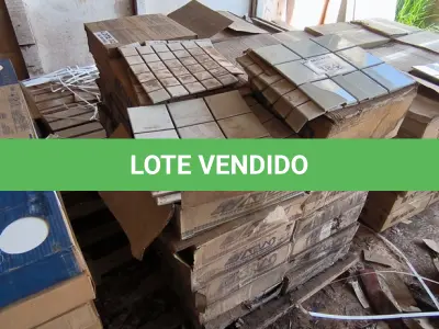 LOTE 384 - 01 LOTE COM PASTILHAS BRANCAS (NO ESTADO)