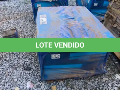 LOTE 305 - 01 LOTE COM REVESTIMENTO 30CM X 60CM ANTARDIDA BOLD (NO ESTADO)